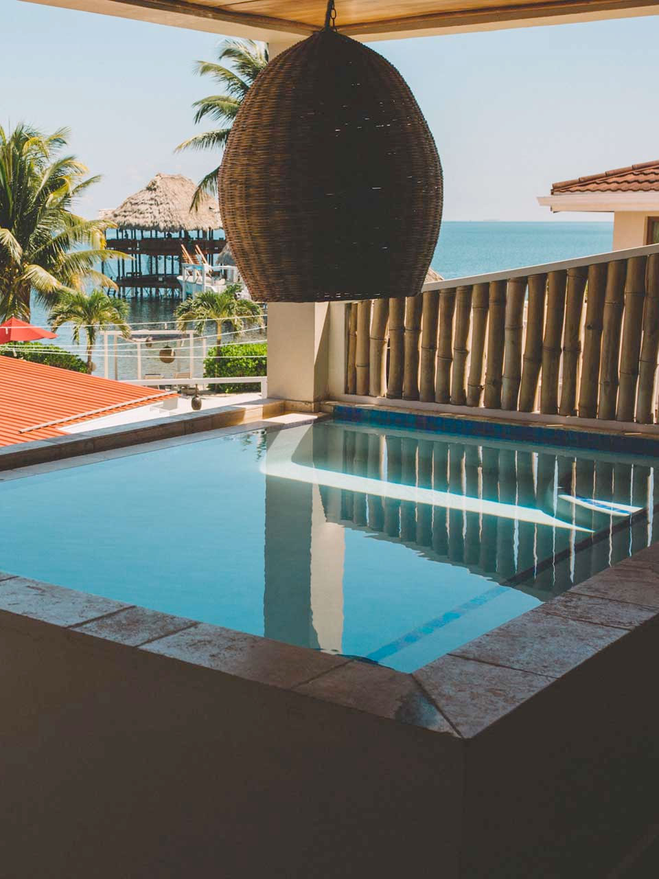 JAGUAR-REEF-DELUXE-SUITE-UPPER-LEVEL-03